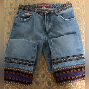 Vintage Guess jeans with unique tribal patterned. Size 29 made in the late 1980s